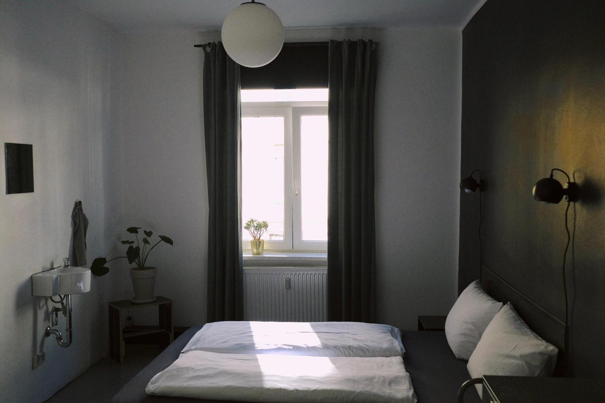 Hostel & Garten Eden Leipzig Ngoại thất bức ảnh